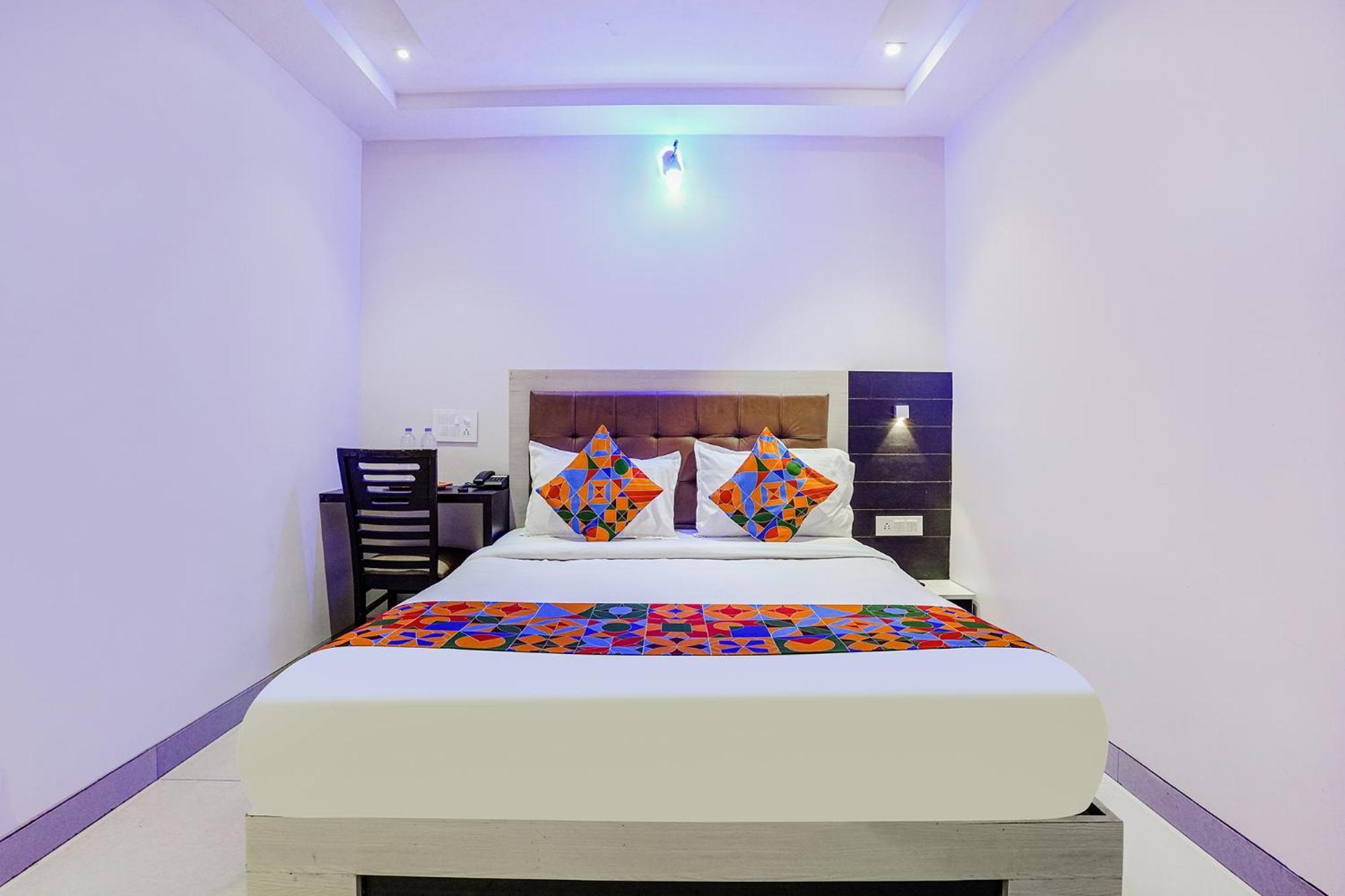 Fabexpress Embassy Suites - Nr Bkc Mumbai Luaran gambar