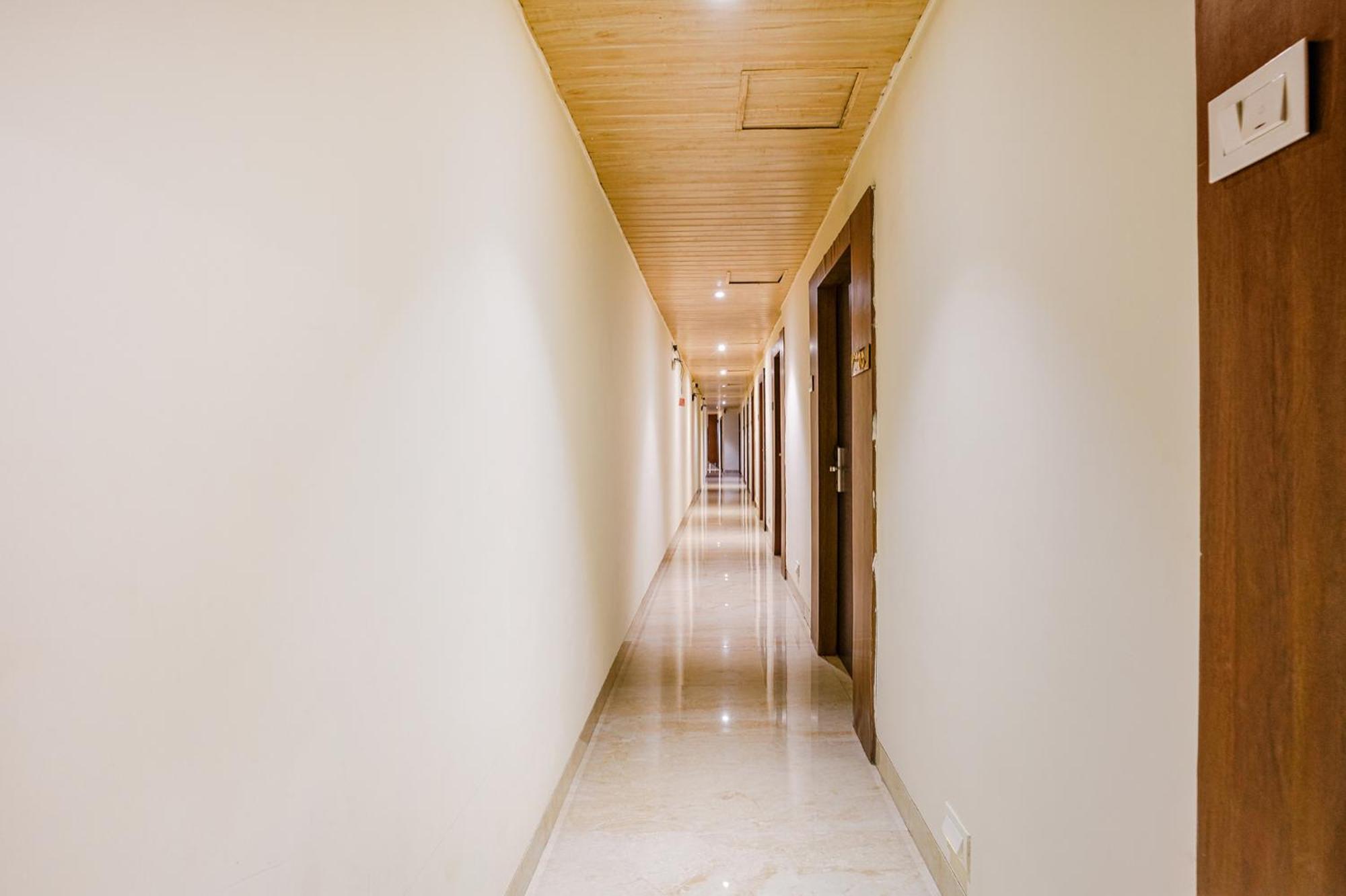 Fabexpress Embassy Suites - Nr Bkc Mumbai Luaran gambar